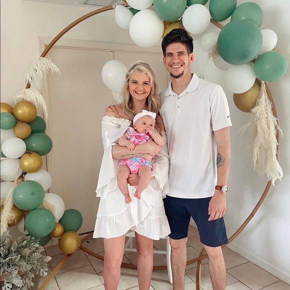 Meet Your Posher - Picture 4 of 4